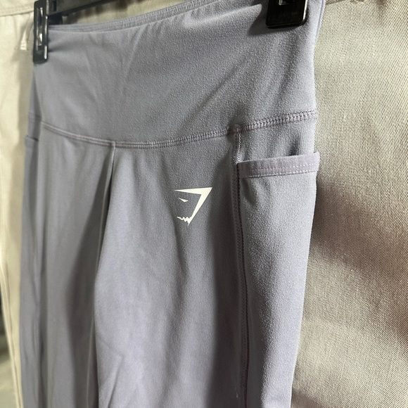 Gymshark Athletic Leggings Gray With‎ Pockets Size XS No Size Tag Workout Gym - Picture 3 of 5